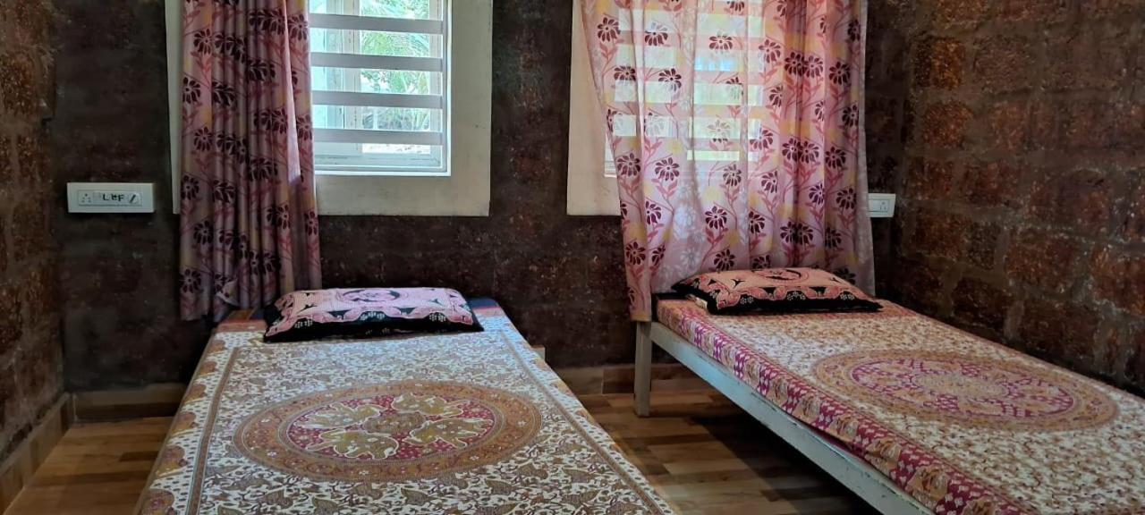 Riverstone Riverfront Stay Gokarna  Pokoj fotografie