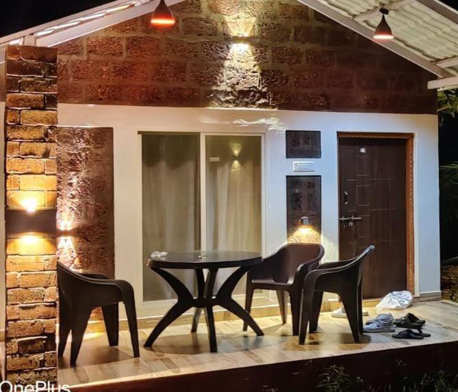 Riverstone Riverfront Stay Gokarna  Pokoj fotografie