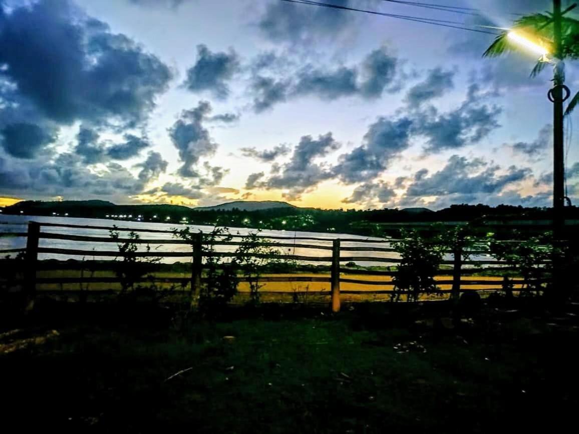 Riverstone Riverfront Stay Gokarna  Pokoj fotografie