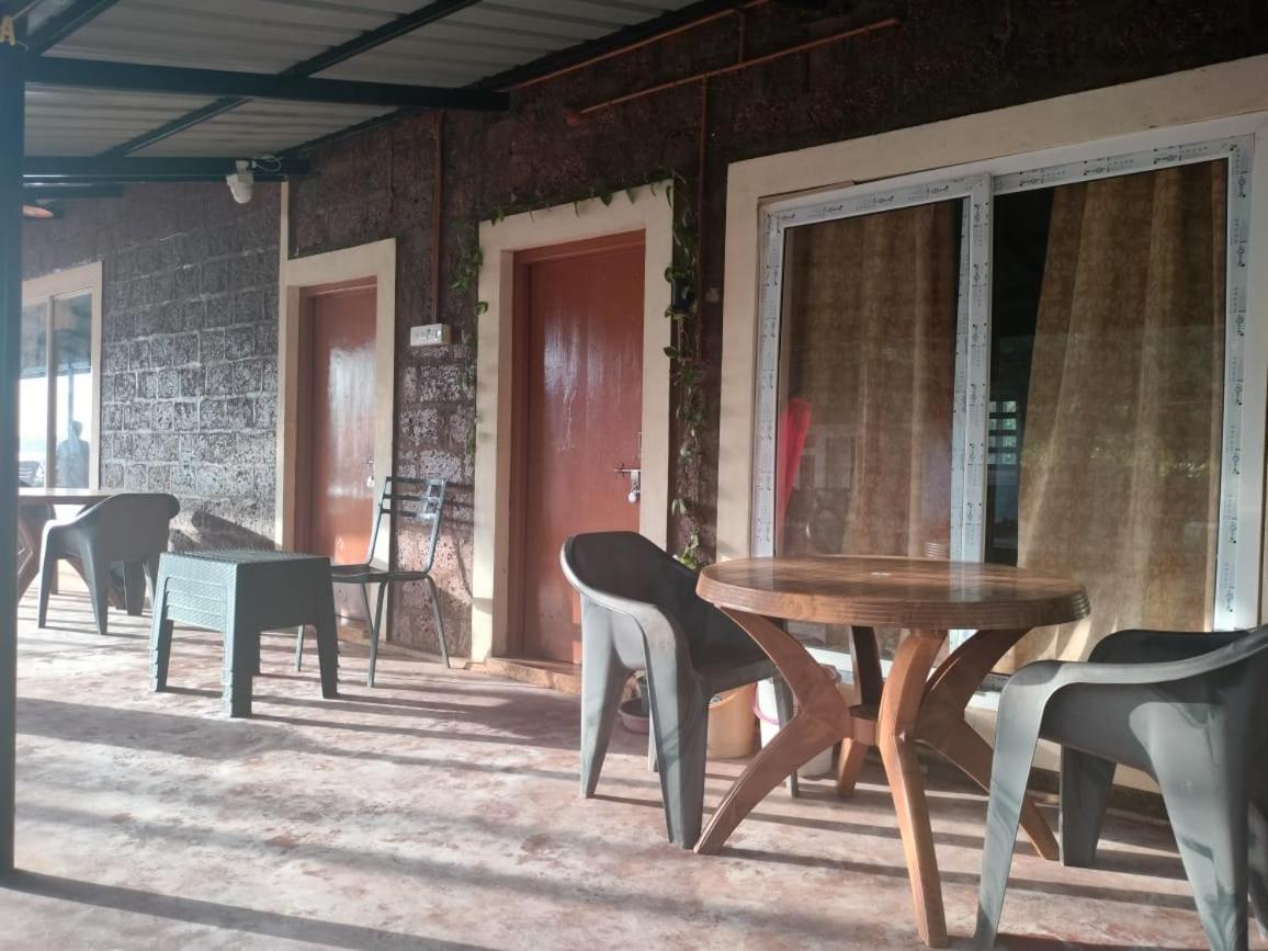 Riverstone Riverfront Stay Gokarna  Pokoj fotografie