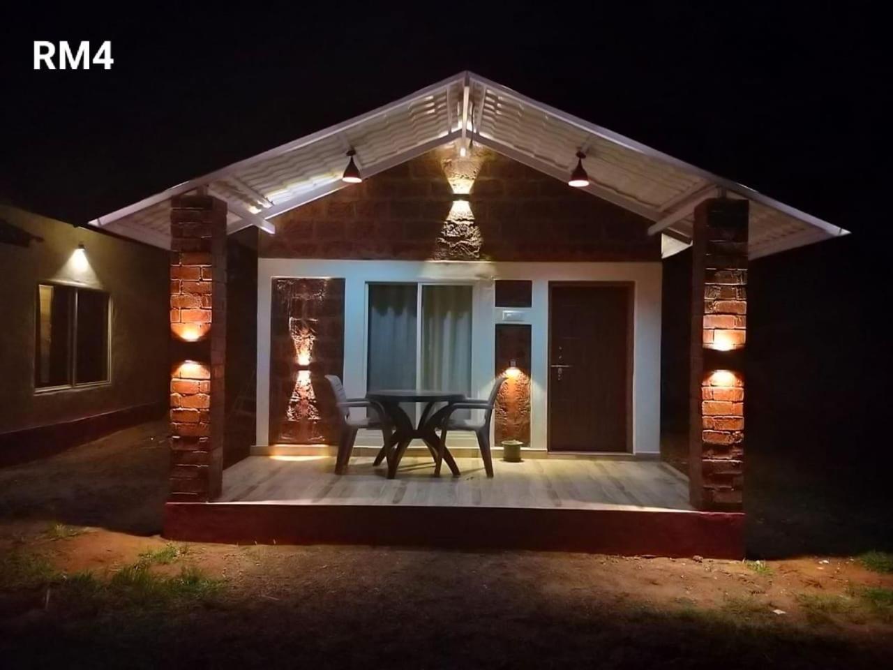 Riverstone Riverfront Stay Gokarna  Pokoj fotografie
